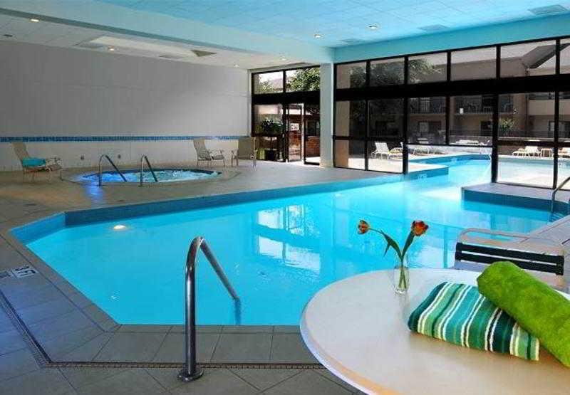 Courtyard By Marriott Dallas Arlington Entertainment District Extérieur photo